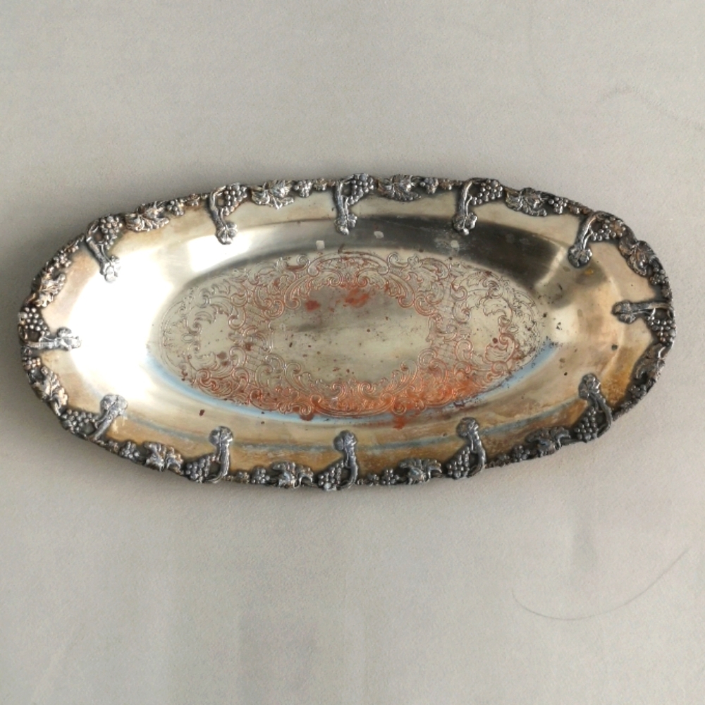 Vintage Oval Play